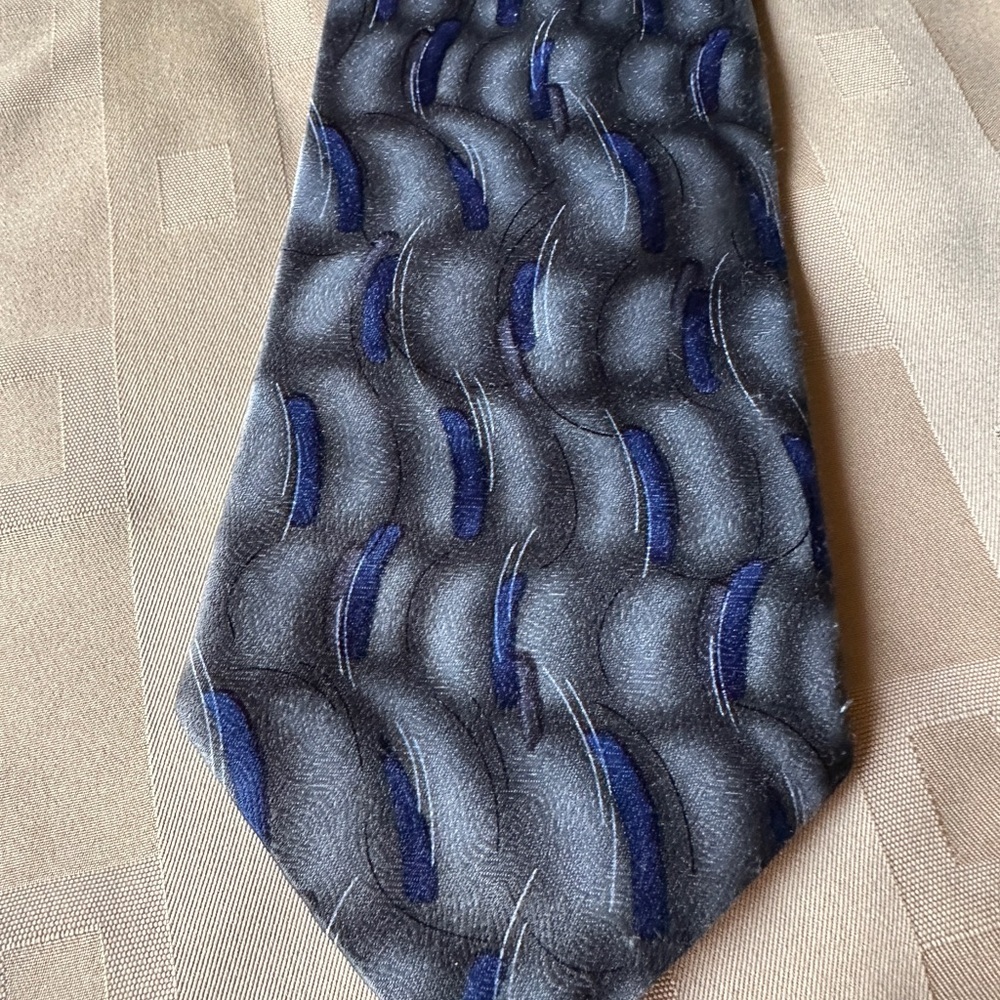 Elegant Towncraft Gray/Greenish and Blue Men's Tie‎